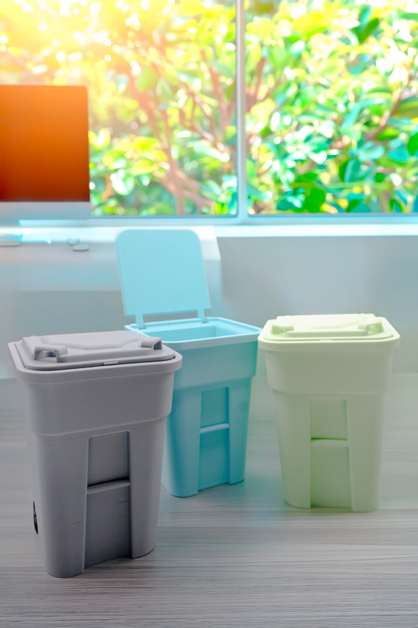 Cute Mini Garbage Bin